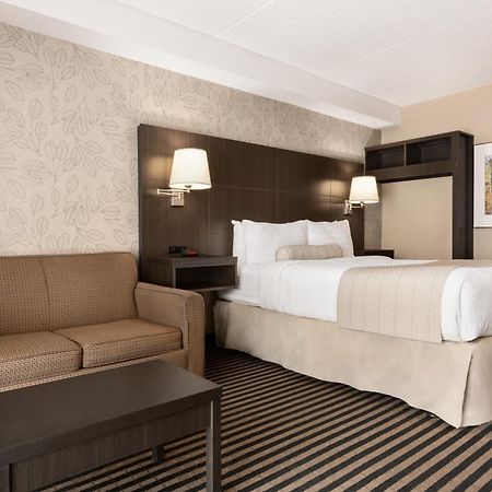 Days Inn By Wyndham Miramichi Nb Extérieur photo